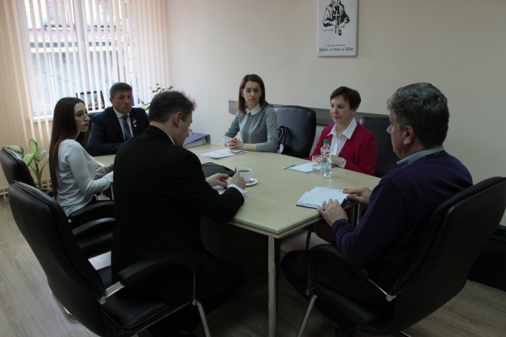 Developing professional competences of INM specialists